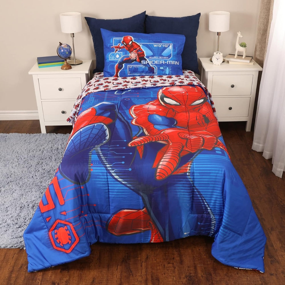 Expressions - Marvel Spider-Man Reversible Comforter