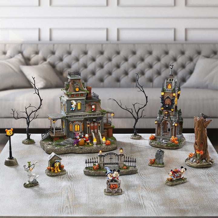 Disney 12-Piece Halloween Set