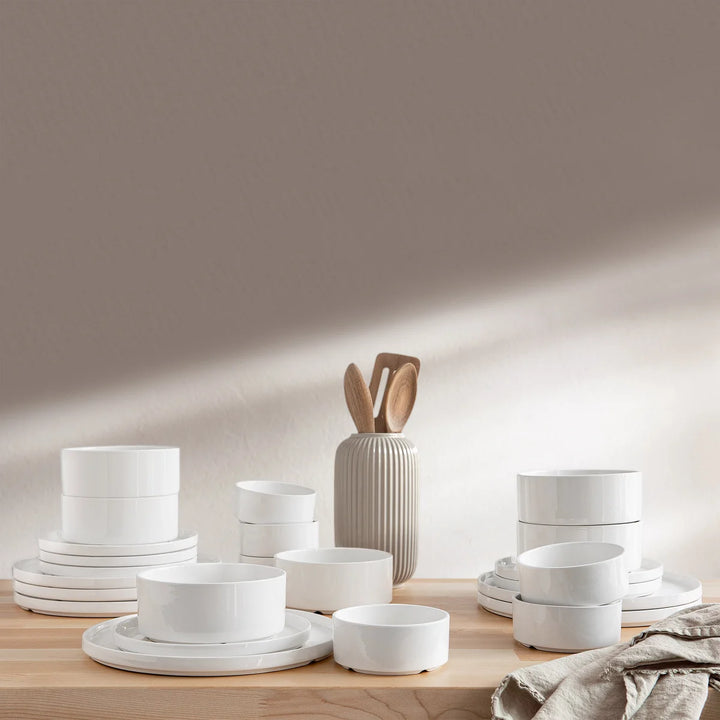 Safdie Cindy 24-Piece Porcelain Dinnerware Set