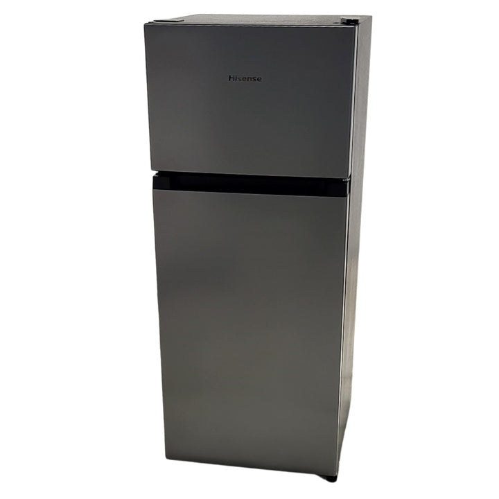 Hisense - 19" Compact Refrigerator with Top Freezer, 4.4 cu ft
