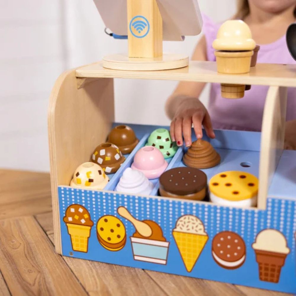 Melissa & Doug - Complete Creamery for Role Play