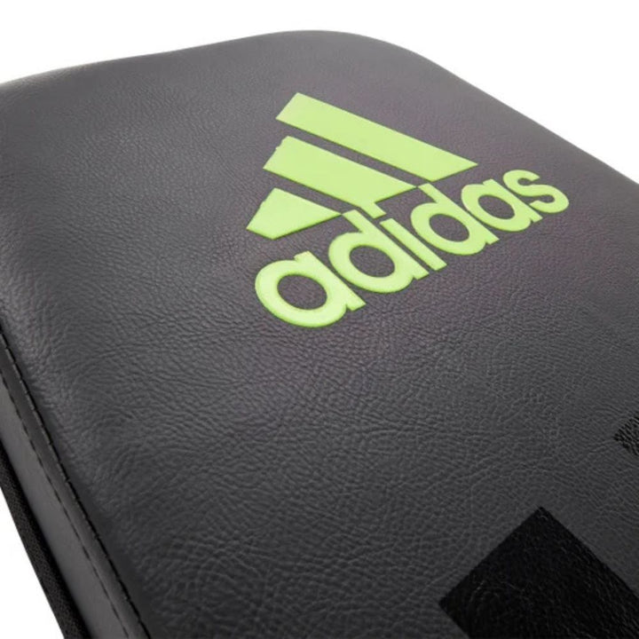 Adidas – Banc ab performance