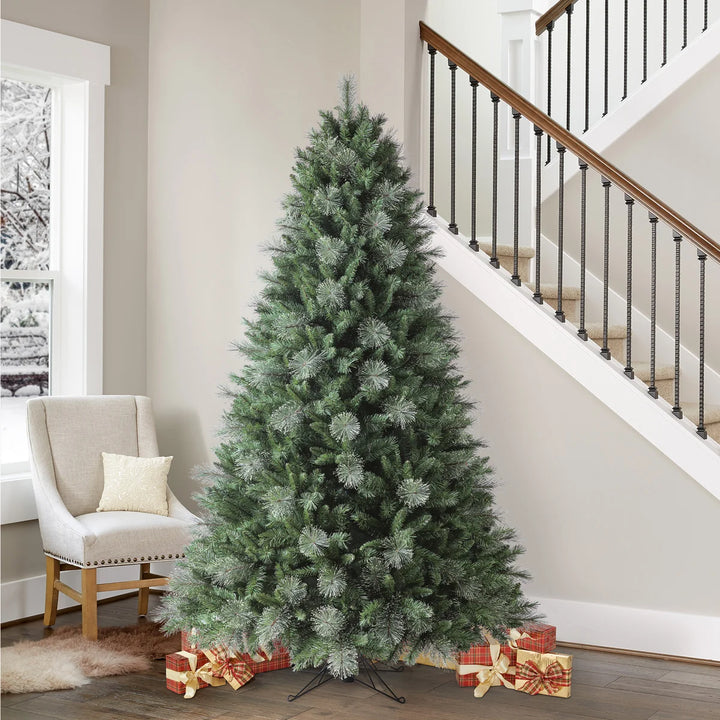 Bennington - 2.2 m Artificial Christmas Tree