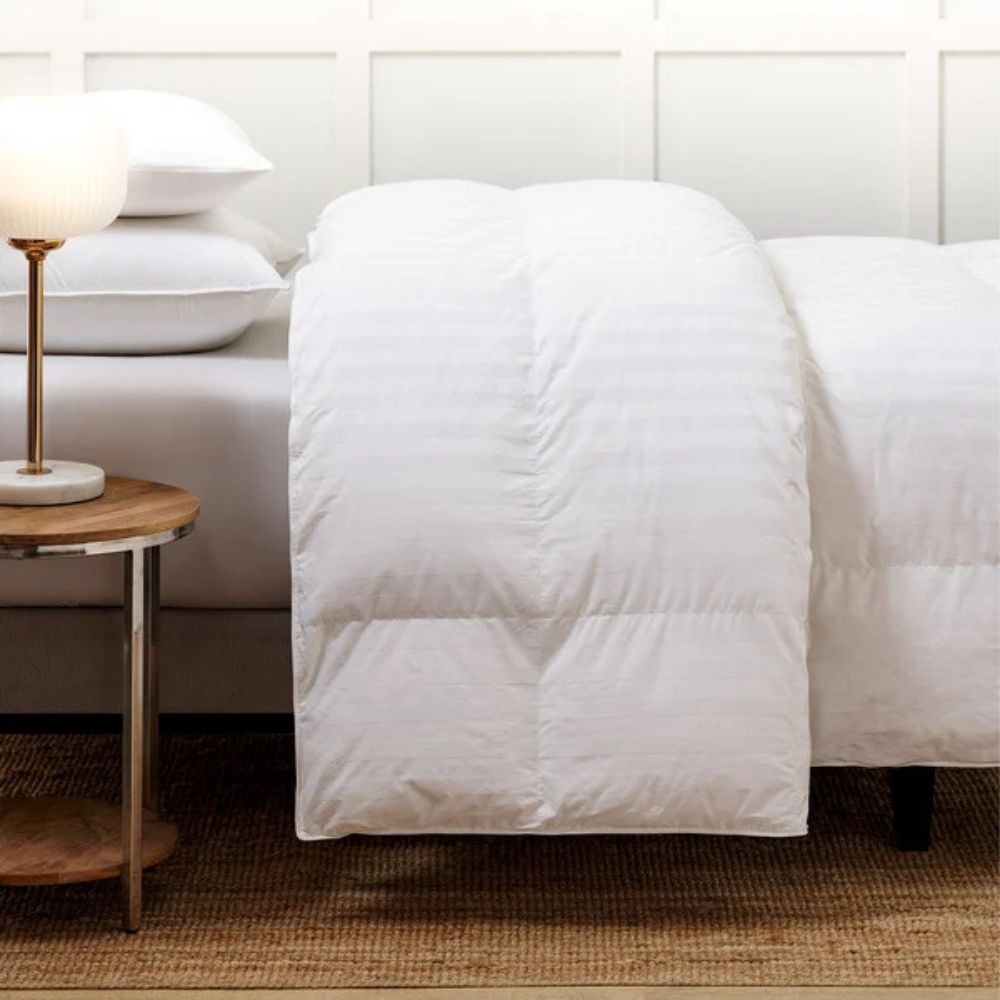 Simmons - Couette en duvet blanc