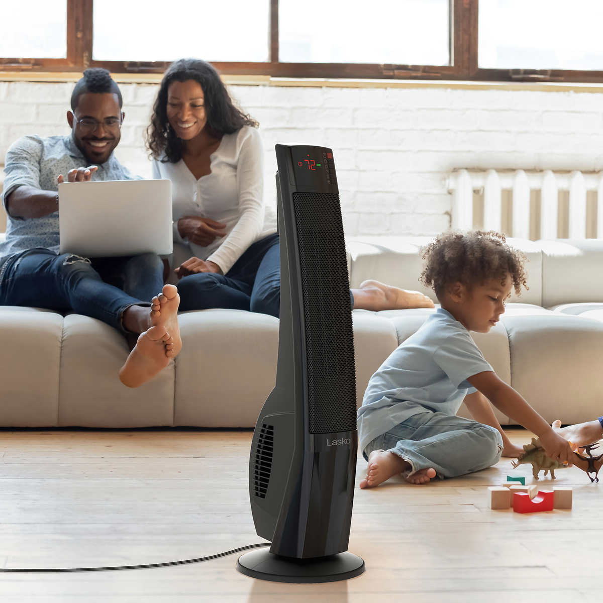 Lasko Ceramic Tower Heater - 30” (76 cm) – CHAP Aubaines