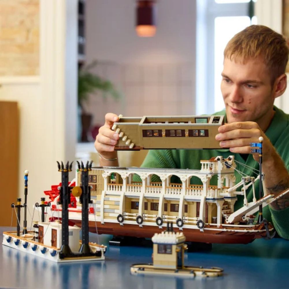 LEGO - The River Steamboat - 21356
