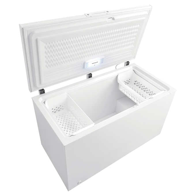 Frigidaire - White chest freezer 56 in. 14.8 cu ft
