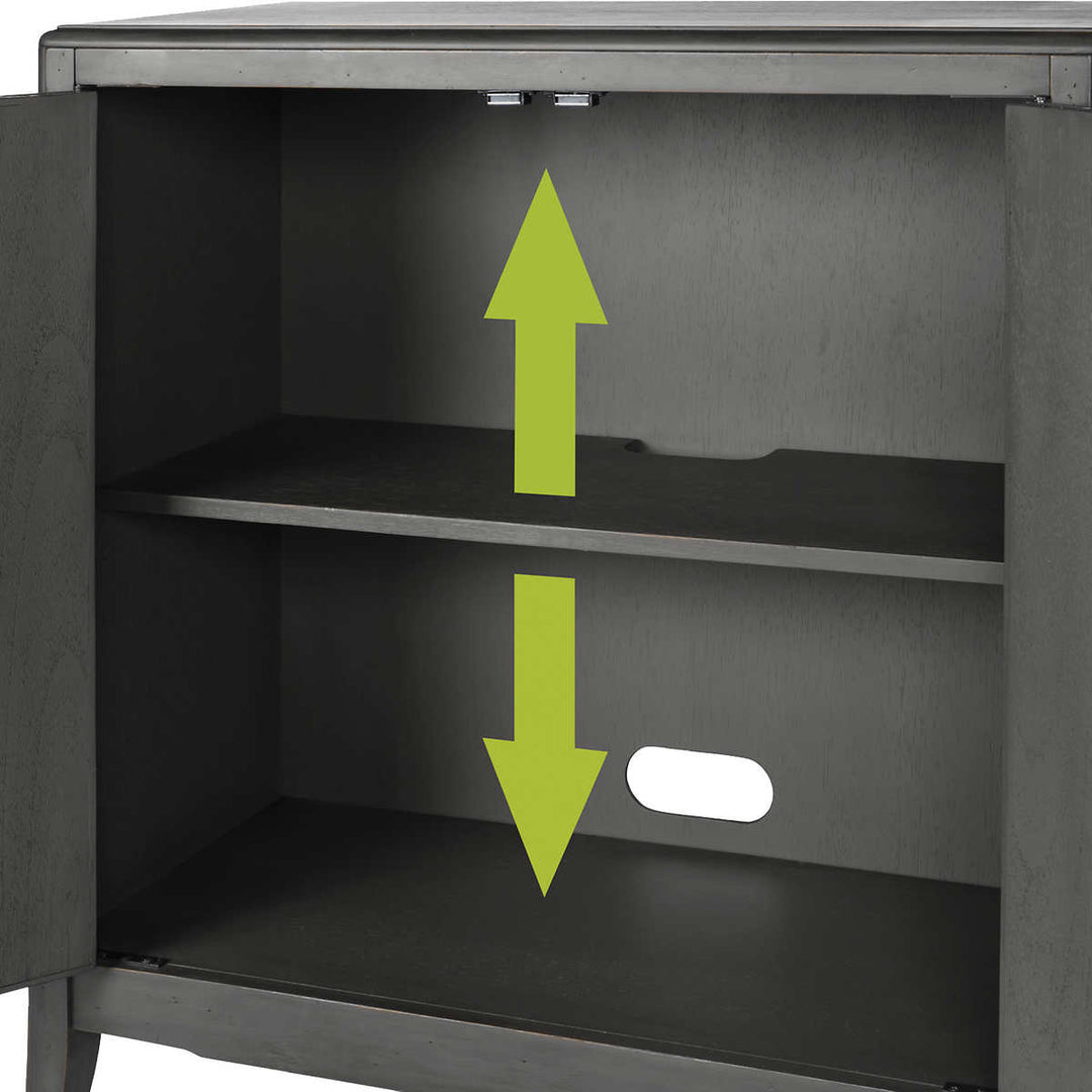 Lita - Armoire avec panneaux de portes sculptés de style balinais traditionnel