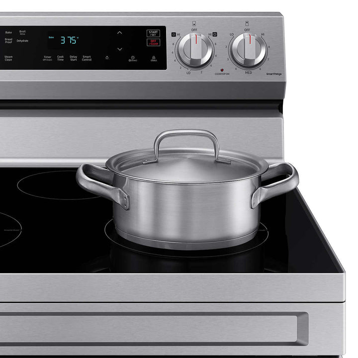 Samsung - Cuisinière électrique de 30 po et de 6,3 pi³