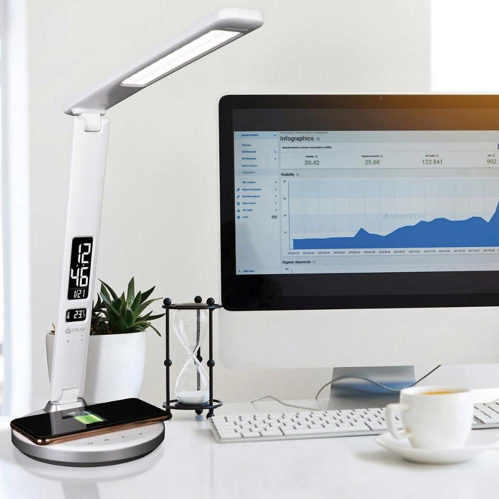 Ottlite - Lampe de bureau assainissante avec horloge et recharge sans fil