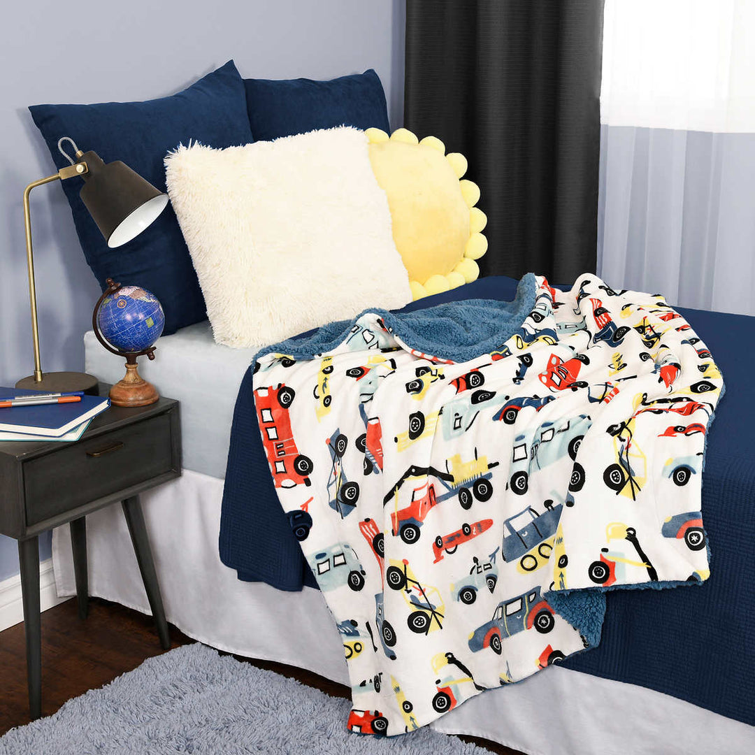 Ultimate Sherpa Fleece Blanket for Kids – CHAP Aubaines