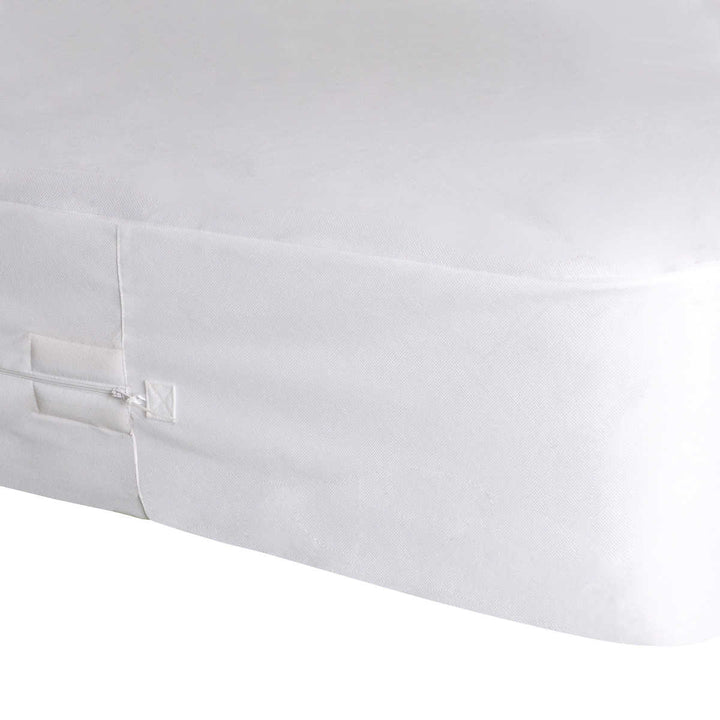 Protect a Bed - Allerzip Smooth Mattress Protector
